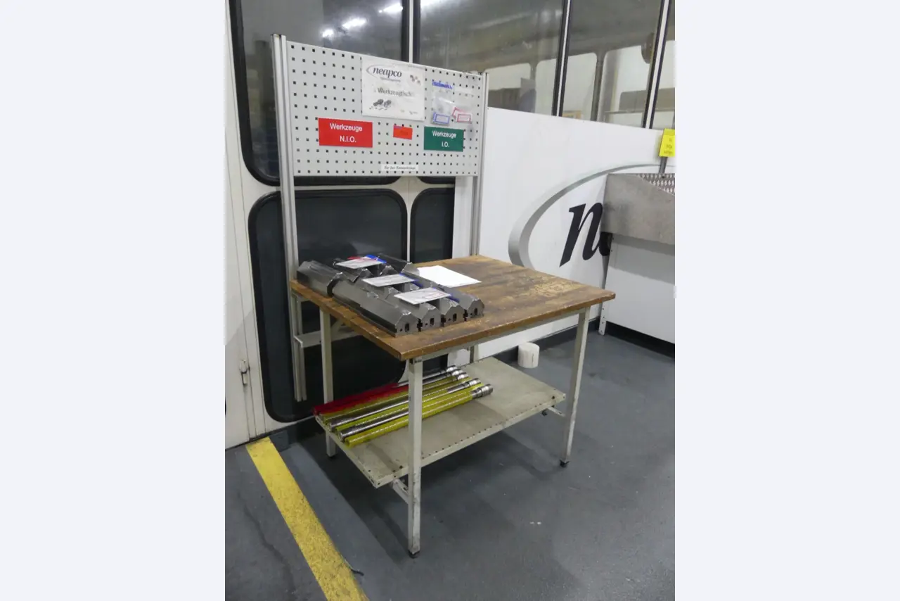 Centros de maquinagem, máquinas para trabalhar metais e linhas de produção da indústria automóvel-2