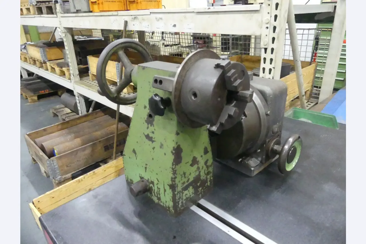 Centres d'usinage, machines d'usinage des métaux et lignes de production de l'industrie automobile-2
