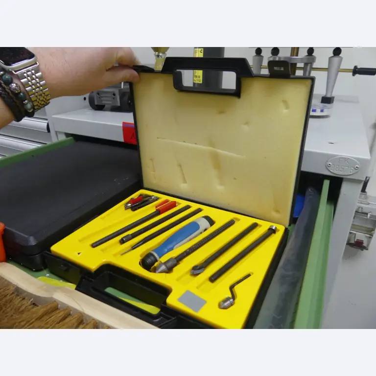 Centres d'usinage, machines d'usinage des métaux et lignes de production de l'industrie automobile-3