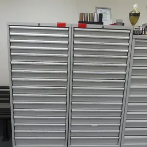 2 Tool drawer cabinet