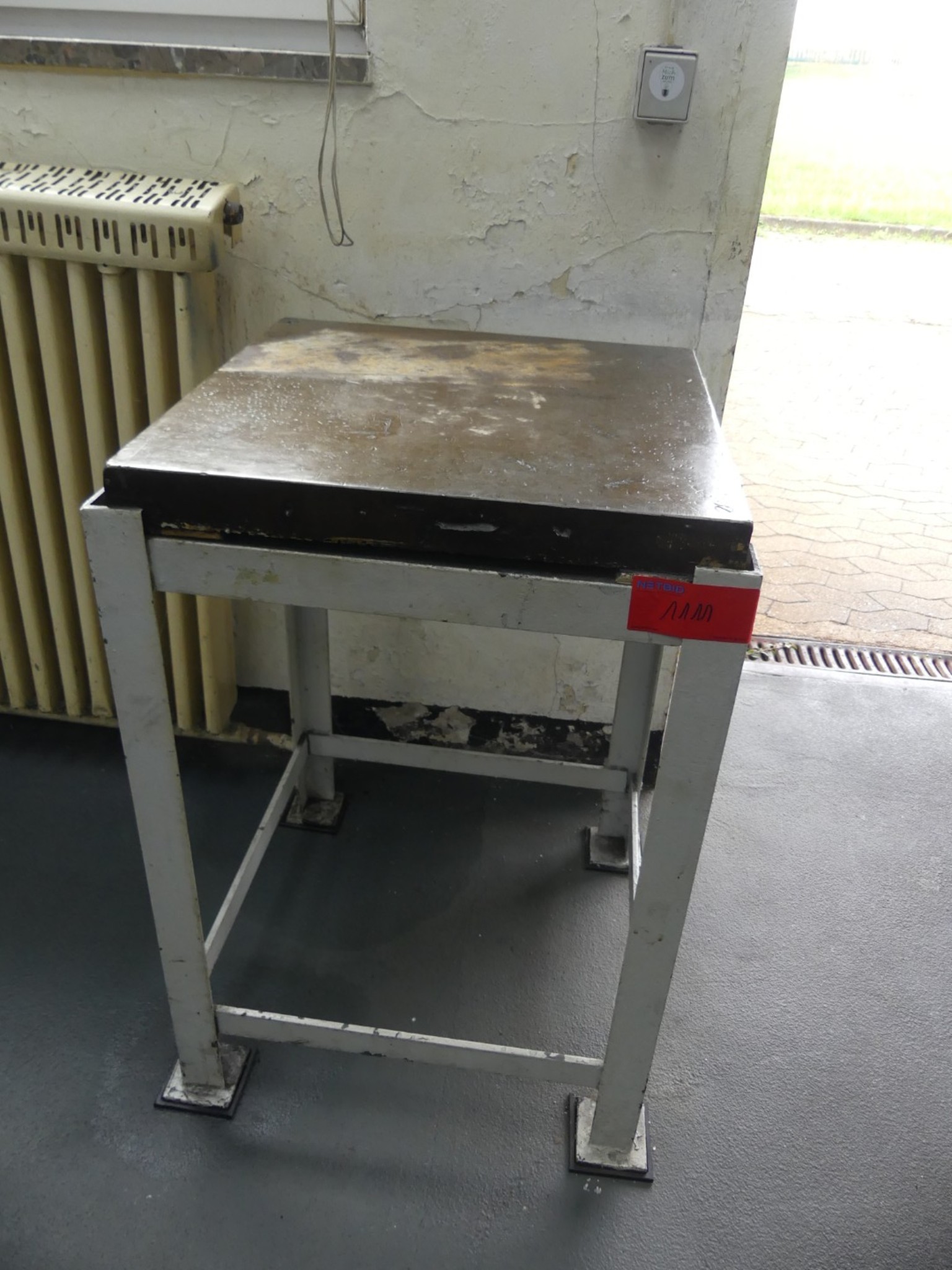 Bearbeitungszentren, metallbearbeitende Maschinen und Produktionslinen aus der Automobilindustrie-1