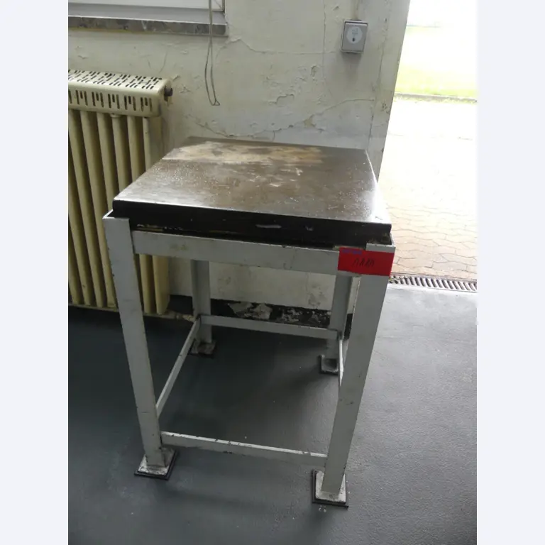 Bearbeitungszentren, metallbearbeitende Maschinen und Produktionslinen aus der Automobilindustrie-1