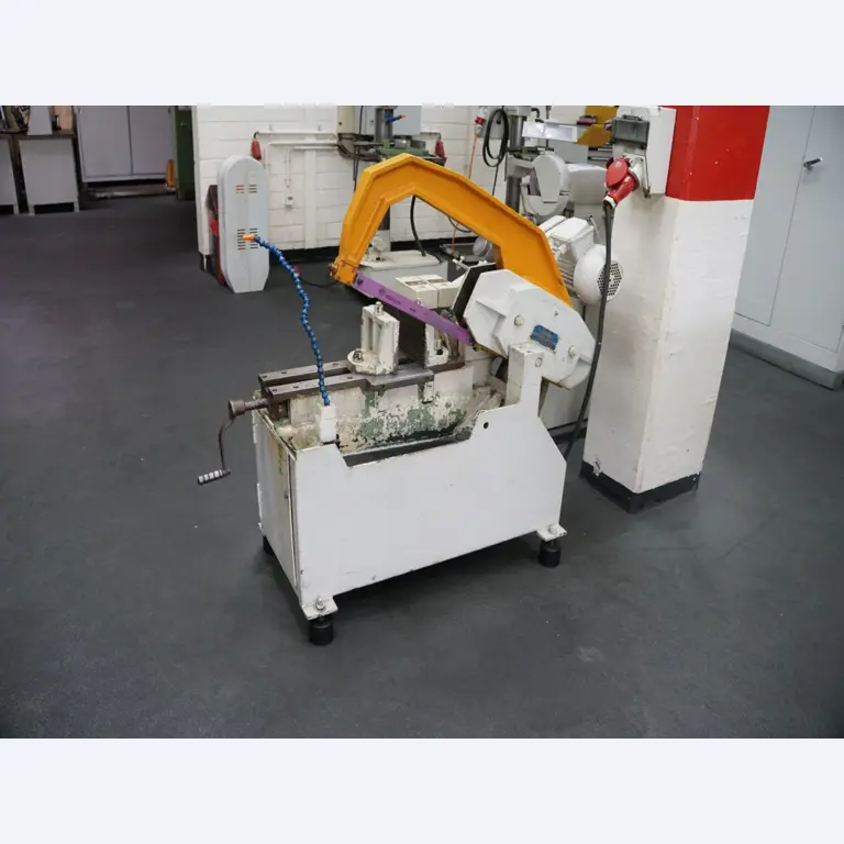 Bearbeitungszentren, metallbearbeitende Maschinen und Produktionslinen aus der Automobilindustrie-2