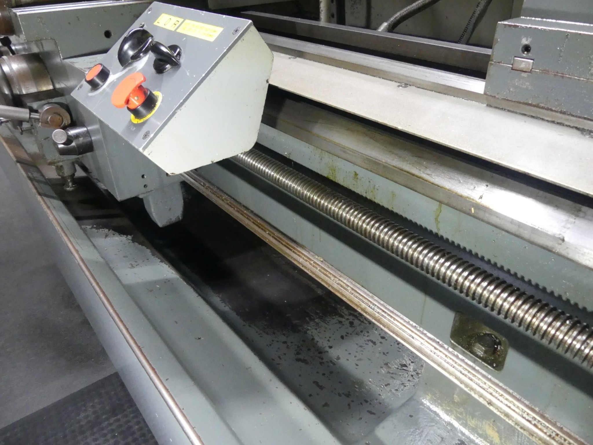 Bearbeitungszentren, metallbearbeitende Maschinen und Produktionslinen aus der Automobilindustrie-7