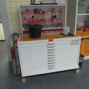 Drawing cabinet