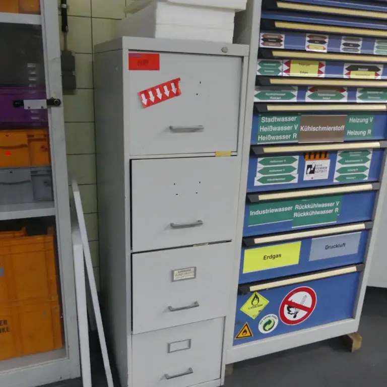Suspended filing cabinet