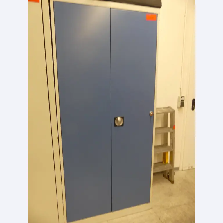 Bearbeitungszentren, metallbearbeitende Maschinen und Produktionslinen aus der Automobilindustrie-1