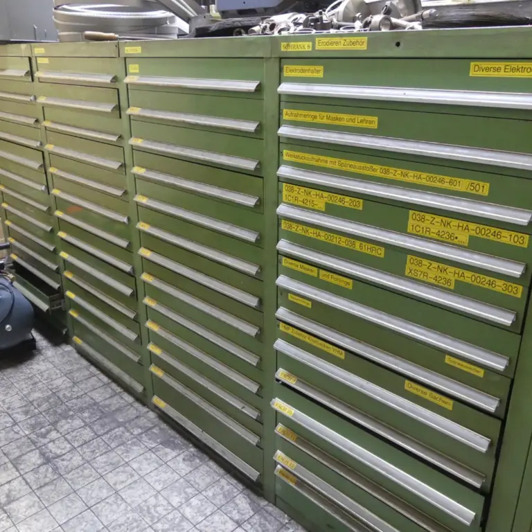Tool drawer cabinet