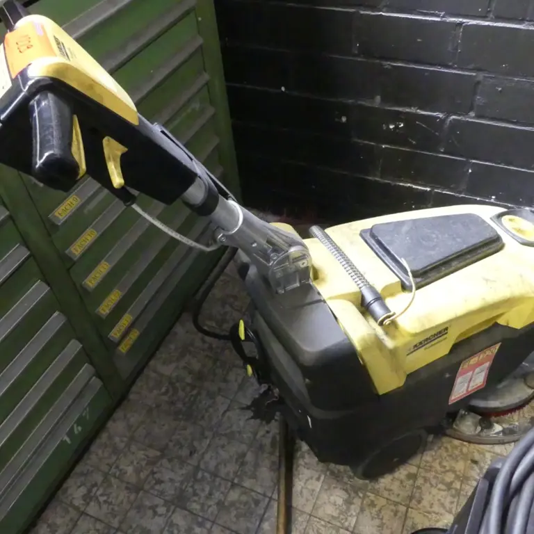 Floor scrubber Kärcher