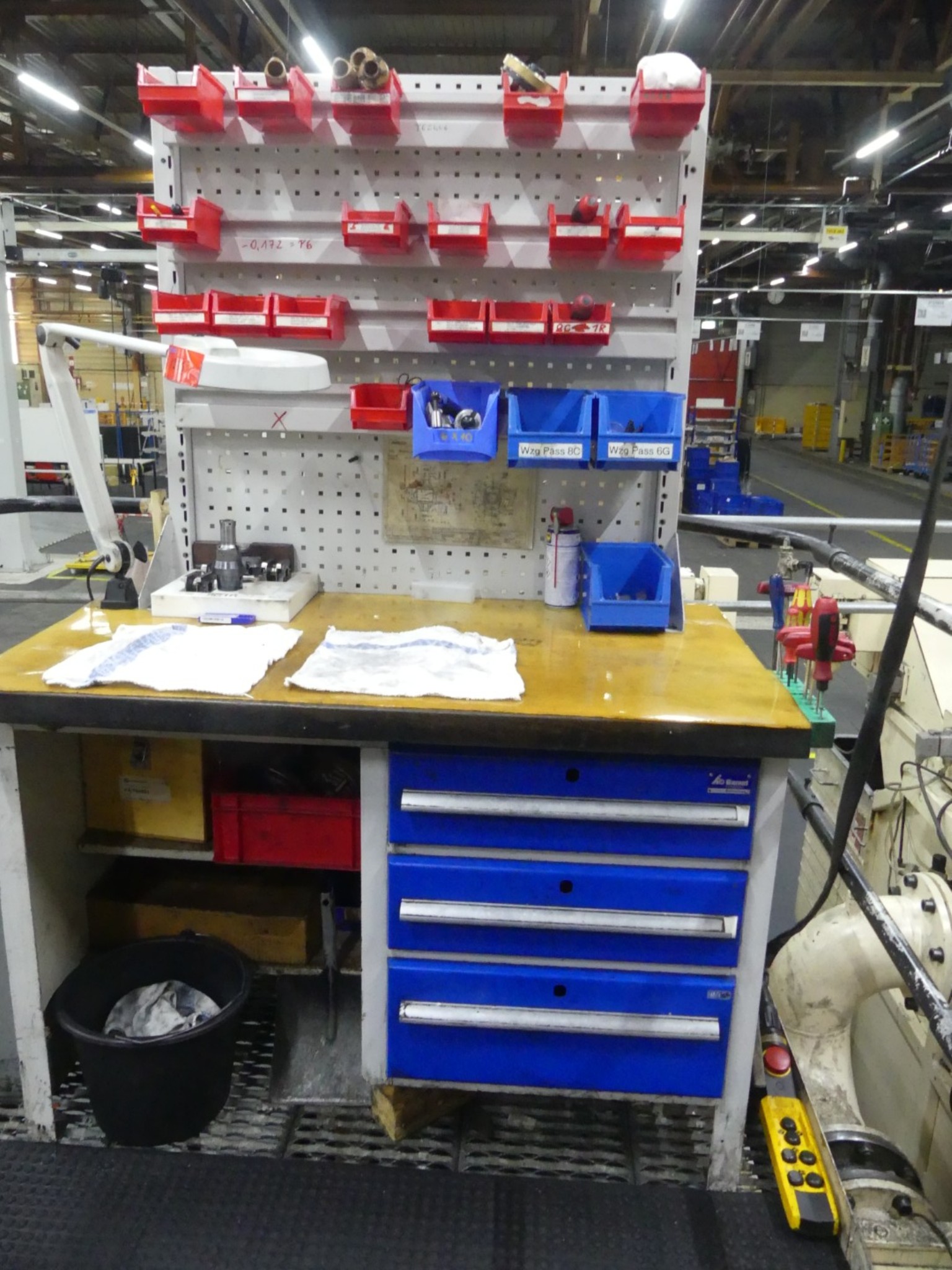 Machining centers, metalworking machines and production lines from the automotive industry-2