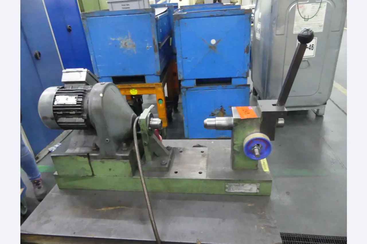 Machining centers, metalworking machines and production lines from the automotive industry-1
