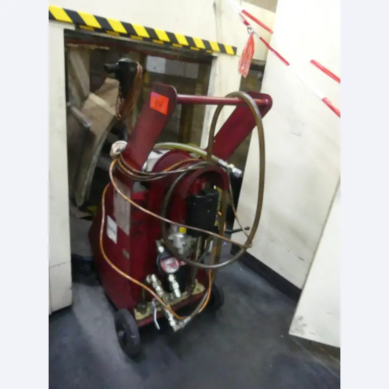 Bearbeitungszentren, metallbearbeitende Maschinen und Produktionslinen aus der Automobilindustrie-1