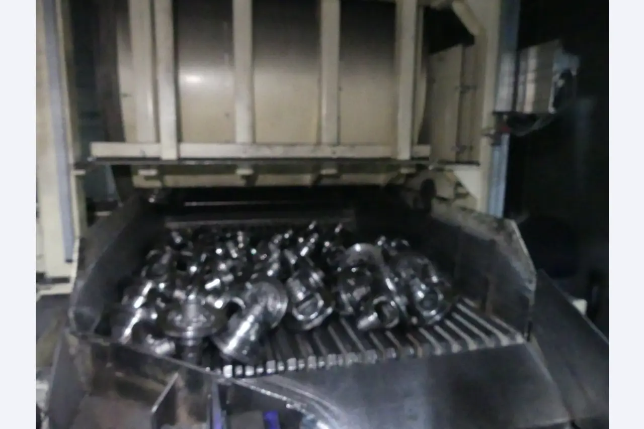 Machining centers, metalworking machines and production lines from the automotive industry-5