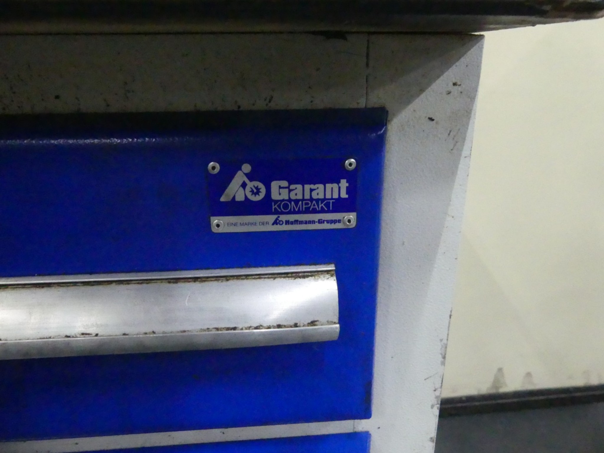 Machining centers, metalworking machines and production lines from the automotive industry-3