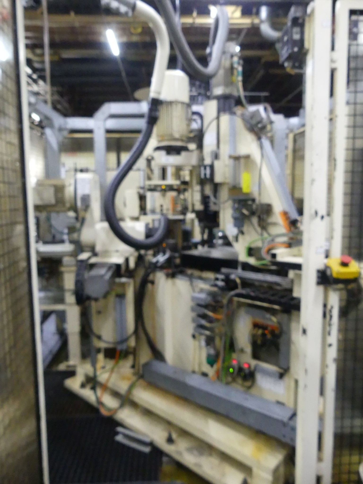 Machining centers, metalworking machines and production lines from the automotive industry-1