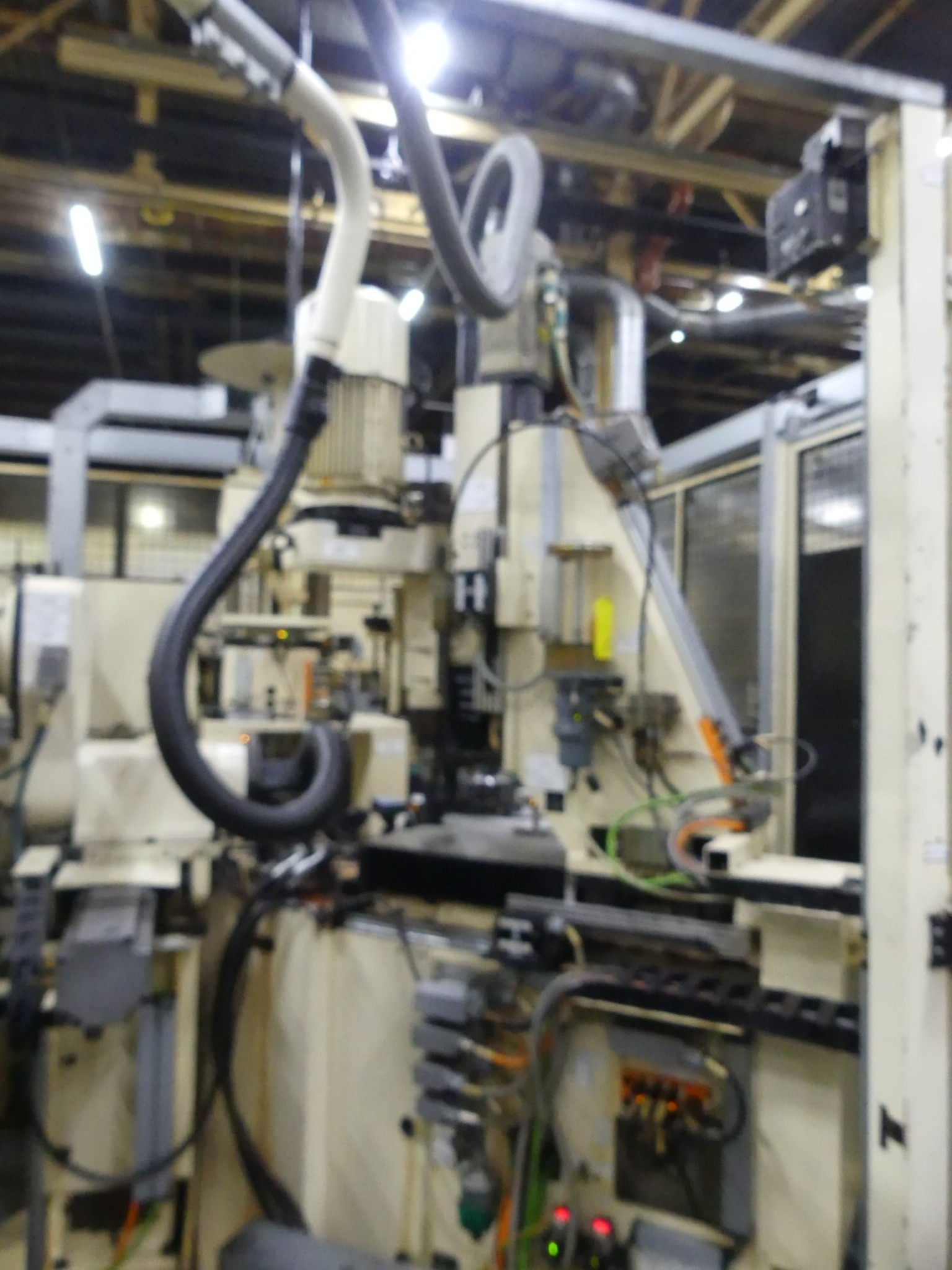 Machining centers, metalworking machines and production lines from the automotive industry-2
