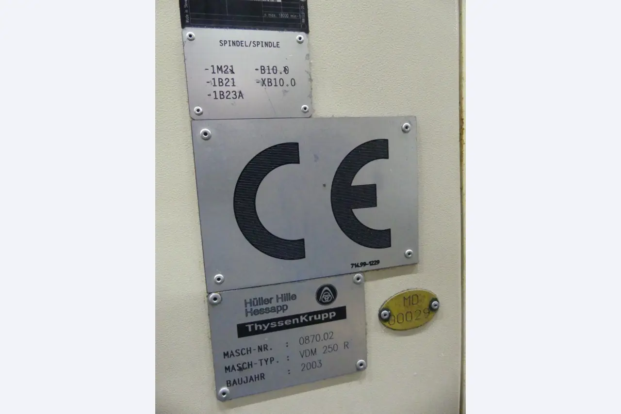Bearbeitungszentren, metallbearbeitende Maschinen und Produktionslinen aus der Automobilindustrie-4