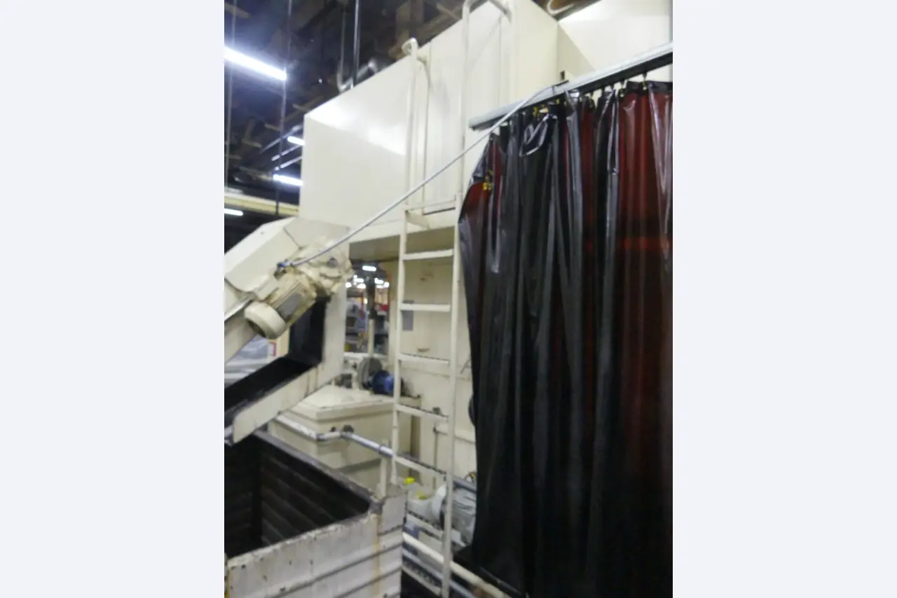 Bearbeitungszentren, metallbearbeitende Maschinen und Produktionslinen aus der Automobilindustrie-3