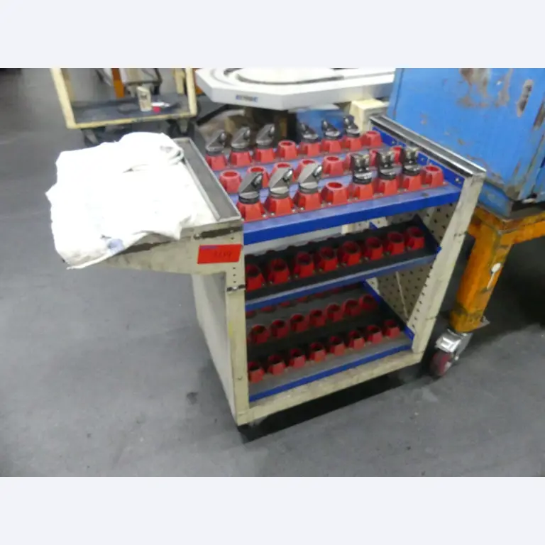 Bearbeitungszentren, metallbearbeitende Maschinen und Produktionslinen aus der Automobilindustrie-1