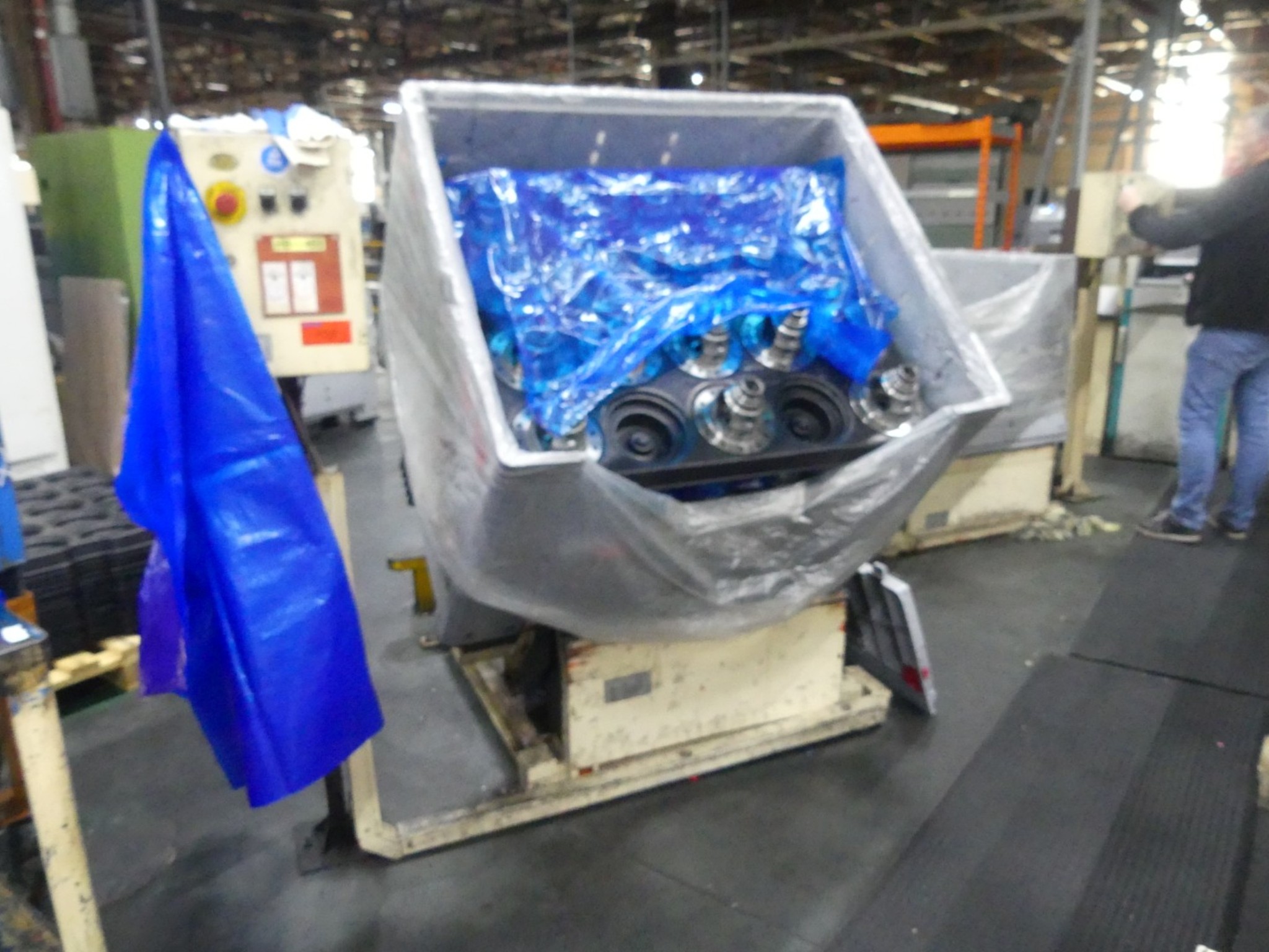 Machining centers, metalworking machines and production lines from the automotive industry-1