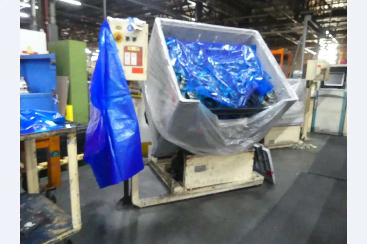 Bearbeitungszentren, metallbearbeitende Maschinen und Produktionslinen aus der Automobilindustrie-2