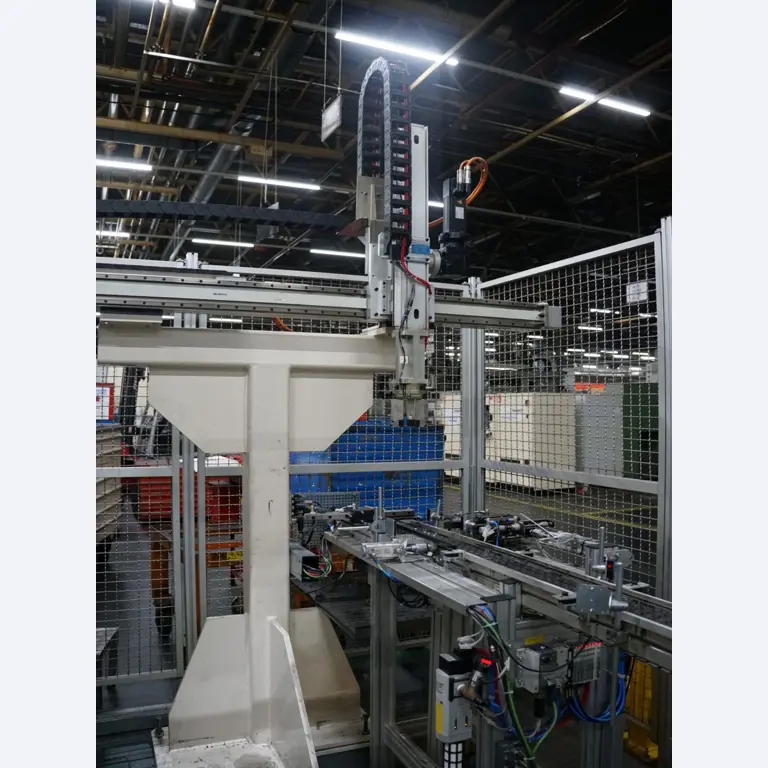 Centres d'usinage, machines d'usinage des métaux et lignes de production de l'industrie automobile-5
