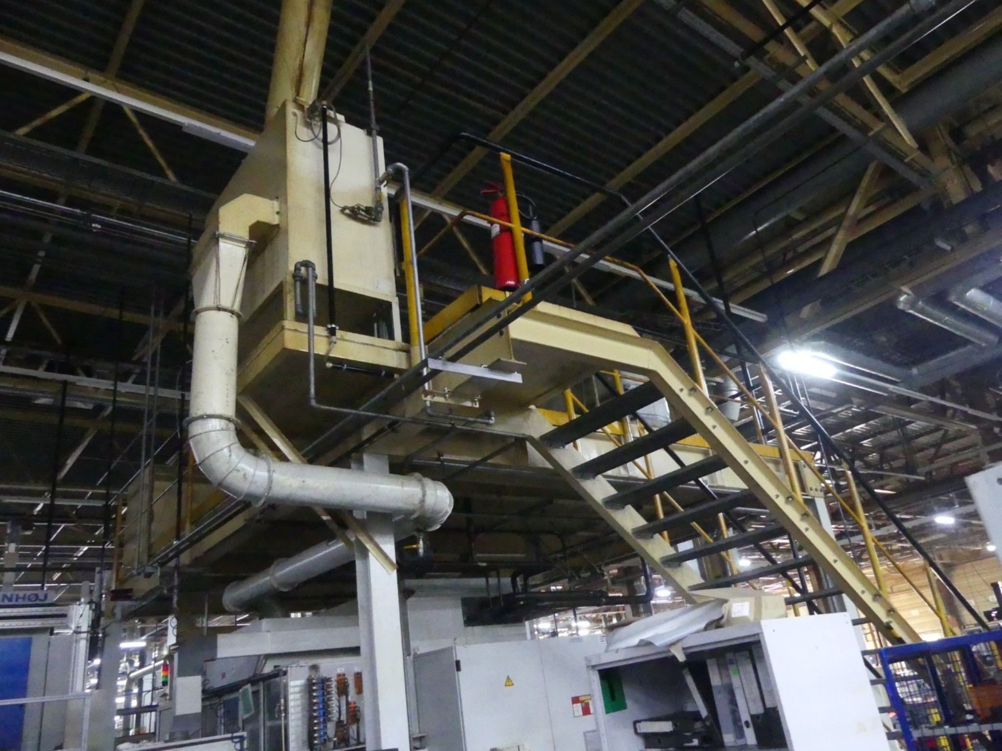 Centres d'usinage, machines d'usinage des métaux et lignes de production de l'industrie automobile-9