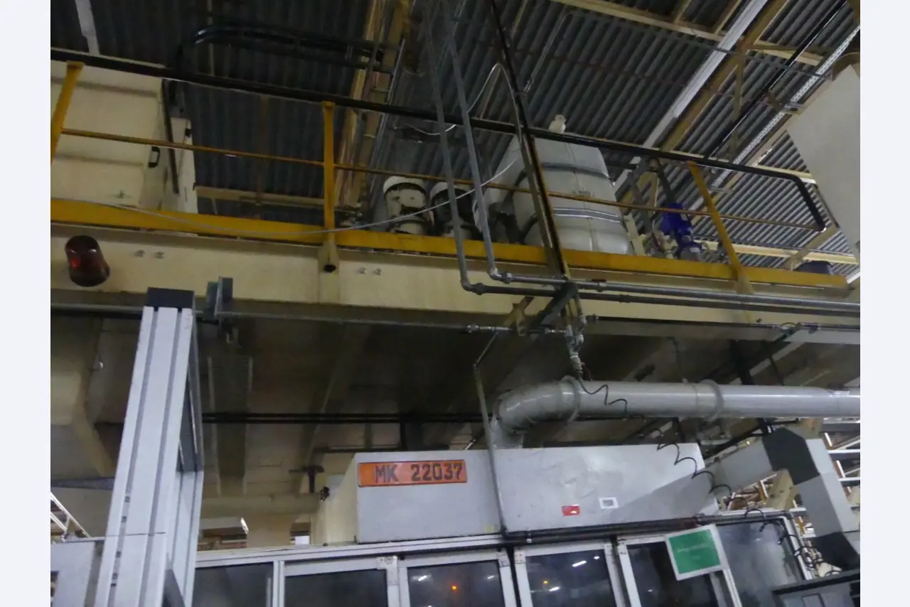 Centres d'usinage, machines d'usinage des métaux et lignes de production de l'industrie automobile-2