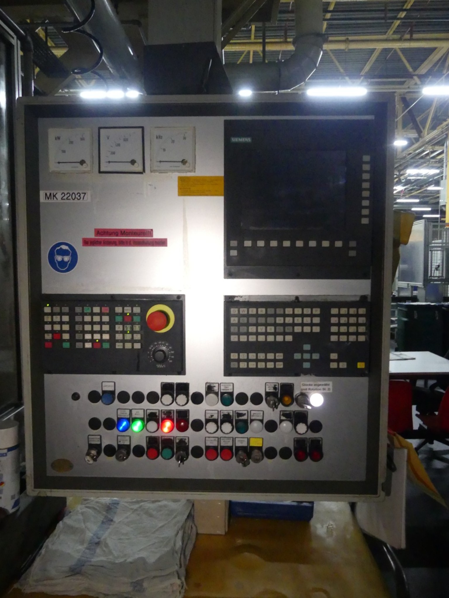 Centres d'usinage, machines d'usinage des métaux et lignes de production de l'industrie automobile-6