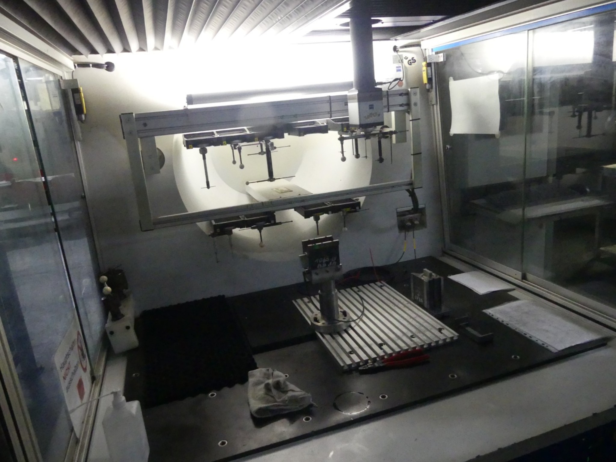 Centres d'usinage, machines d'usinage des métaux et lignes de production de l'industrie automobile-2