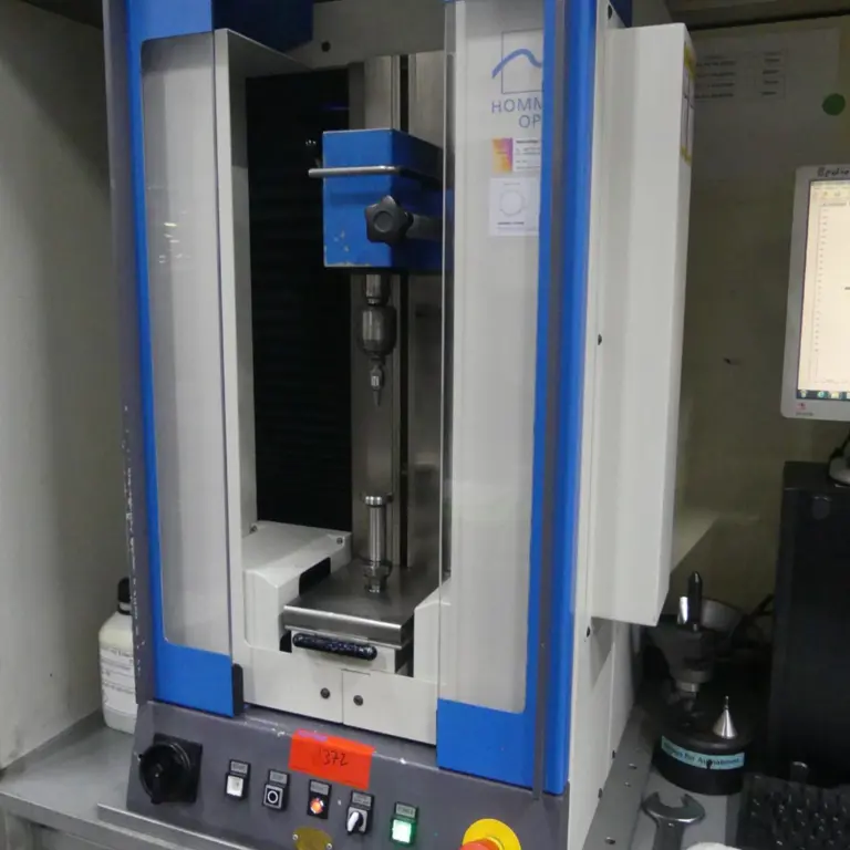 Dispositivo de medición con Hommel Opti C414