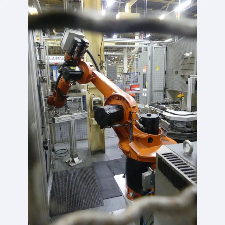 Centres d'usinage, machines d'usinage des métaux et lignes de production de l'industrie automobile-1