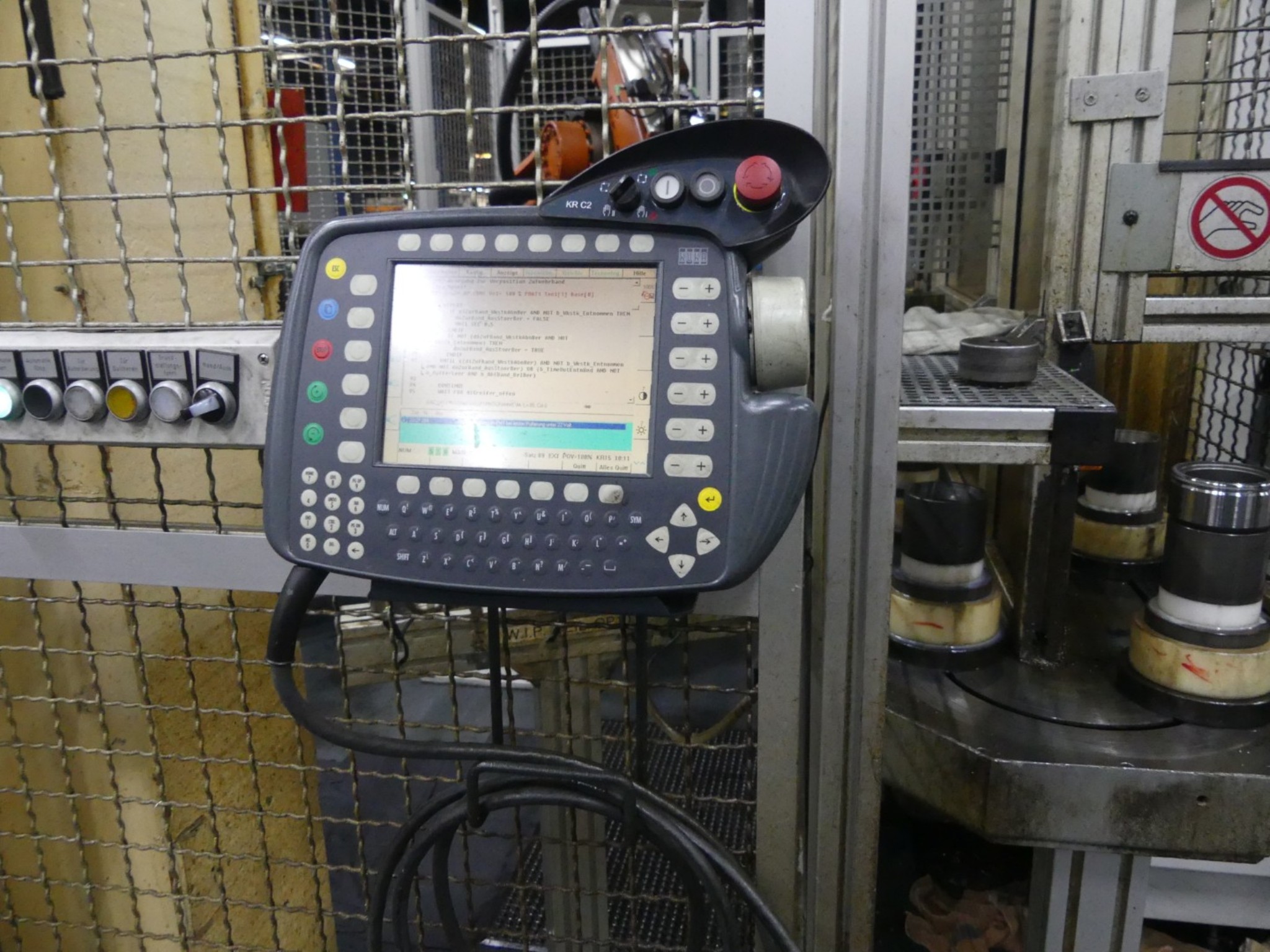 Centres d'usinage, machines d'usinage des métaux et lignes de production de l'industrie automobile-8