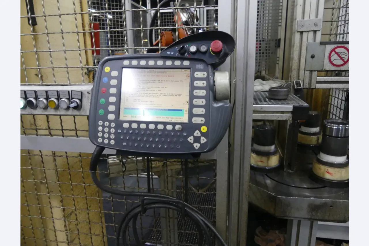 Centres d'usinage, machines d'usinage des métaux et lignes de production de l'industrie automobile-8