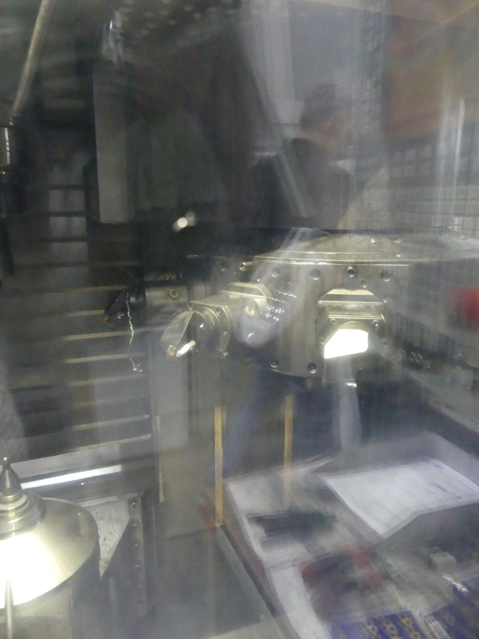 Centres d'usinage, machines d'usinage des métaux et lignes de production de l'industrie automobile-2