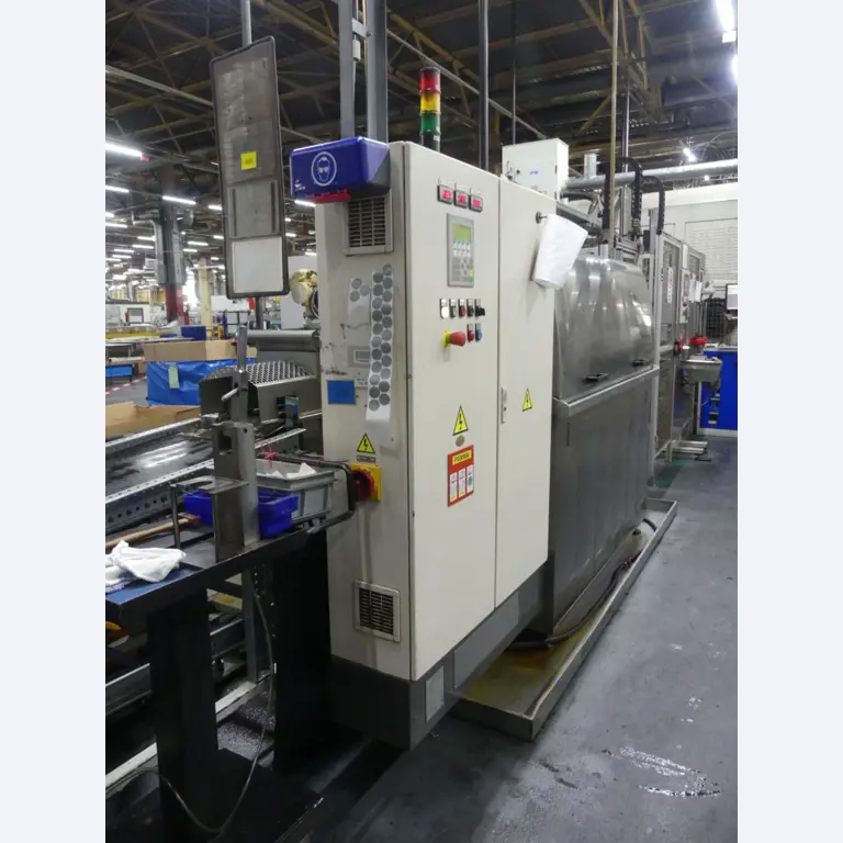 Centres d'usinage, machines d'usinage des métaux et lignes de production de l'industrie automobile-3