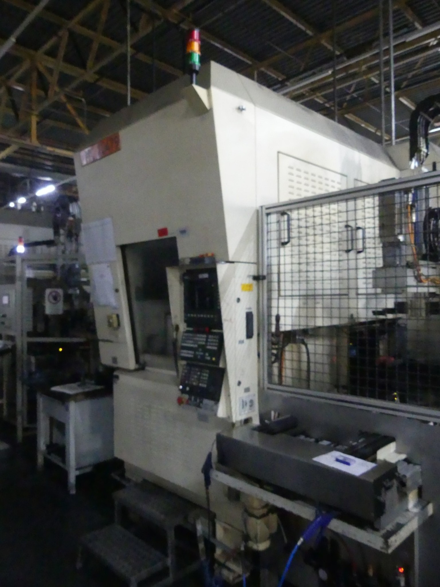 Centres d'usinage, machines d'usinage des métaux et lignes de production de l'industrie automobile-1
