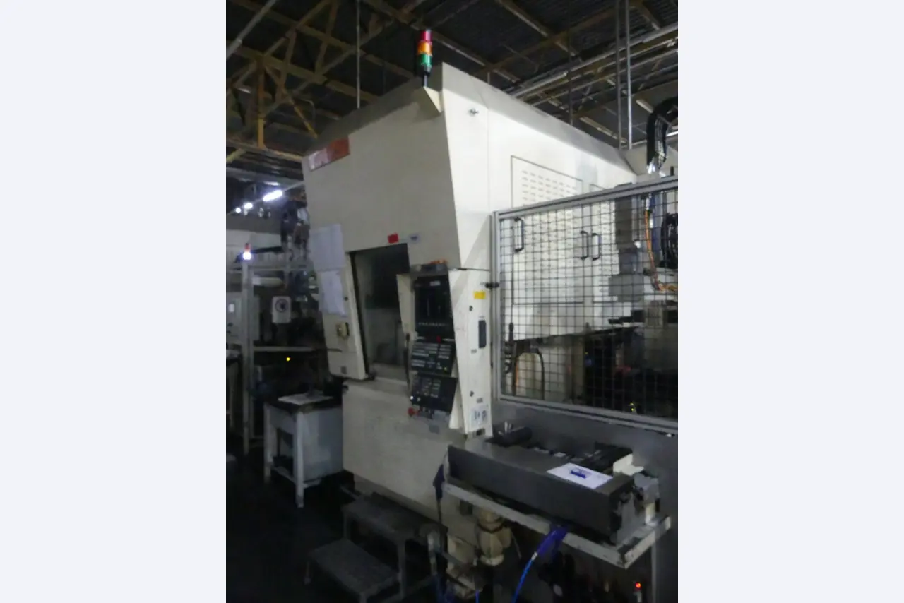 Centres d'usinage, machines d'usinage des métaux et lignes de production de l'industrie automobile-1