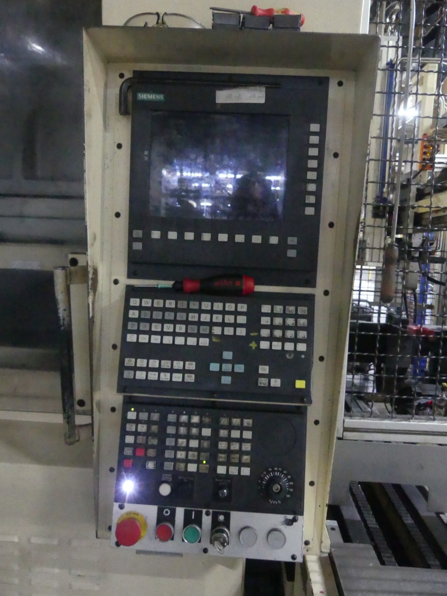 Centres d'usinage, machines d'usinage des métaux et lignes de production de l'industrie automobile-2