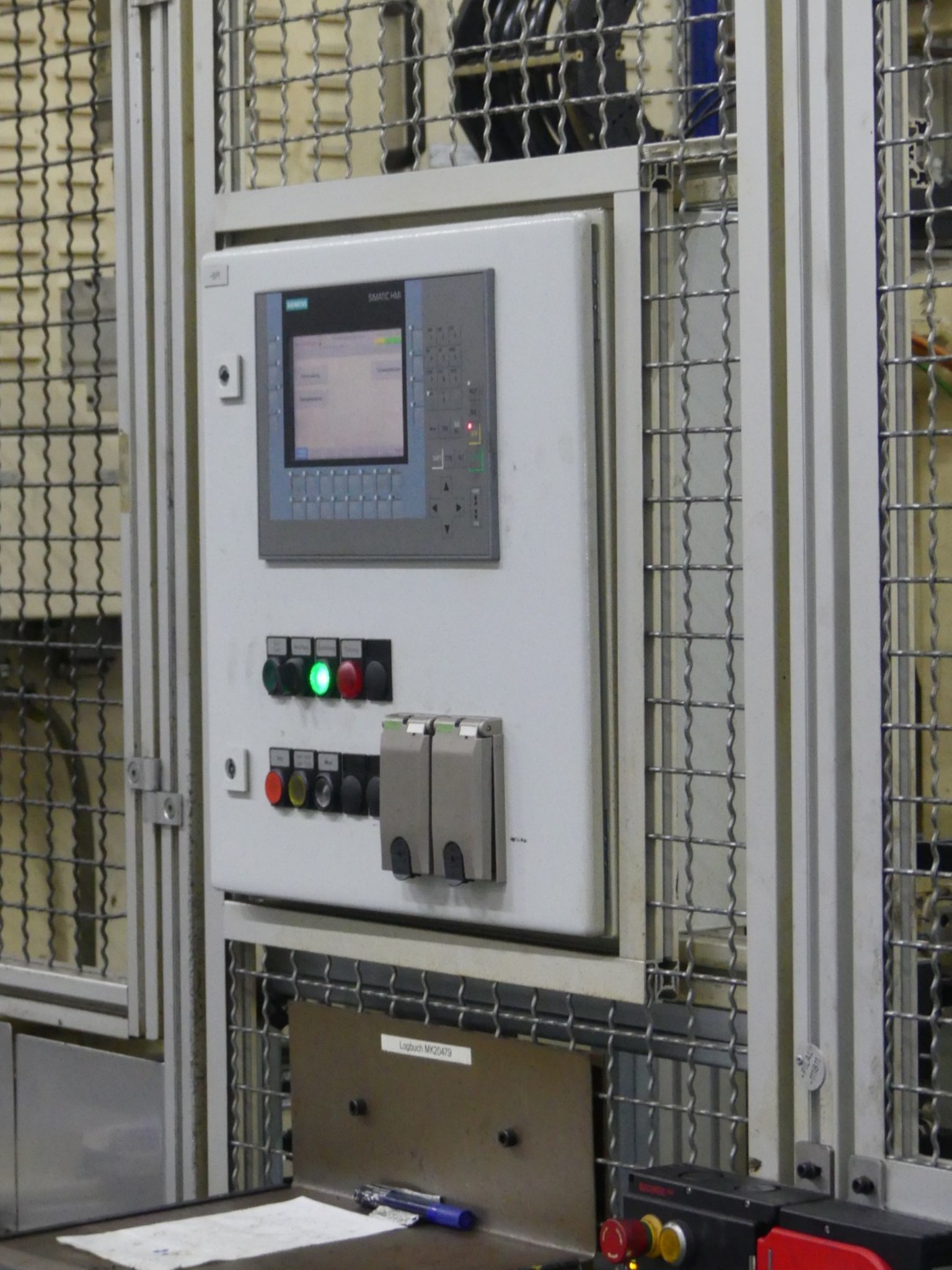 Centres d'usinage, machines d'usinage des métaux et lignes de production de l'industrie automobile-5