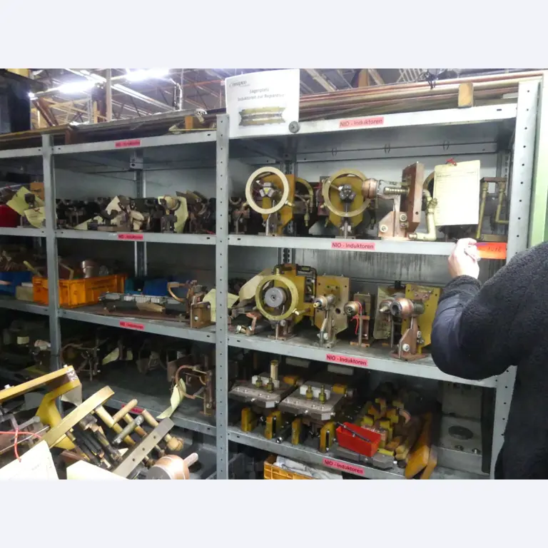Centres d'usinage, machines d'usinage des métaux et lignes de production de l'industrie automobile-2