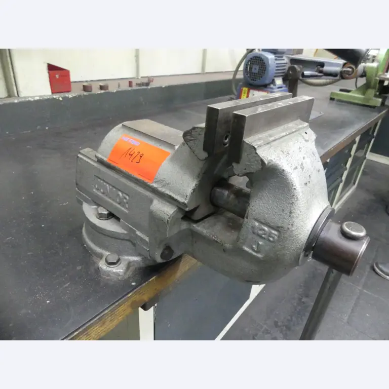 Centres d'usinage, machines d'usinage des métaux et lignes de production de l'industrie automobile-2