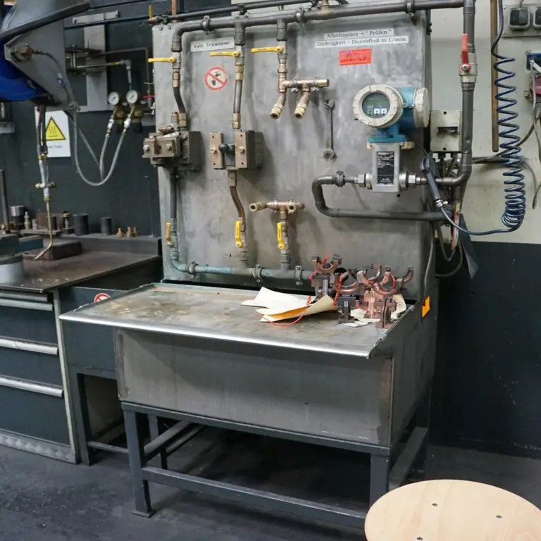 Bead breaking station Eigenbau
