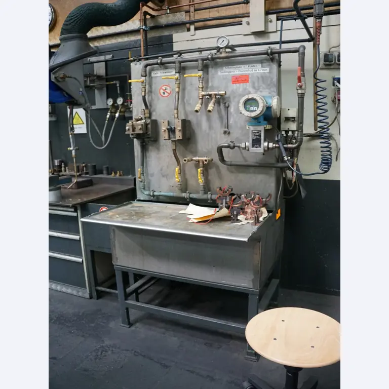 Machining centers, metalworking machines and production lines from the automotive industry-1