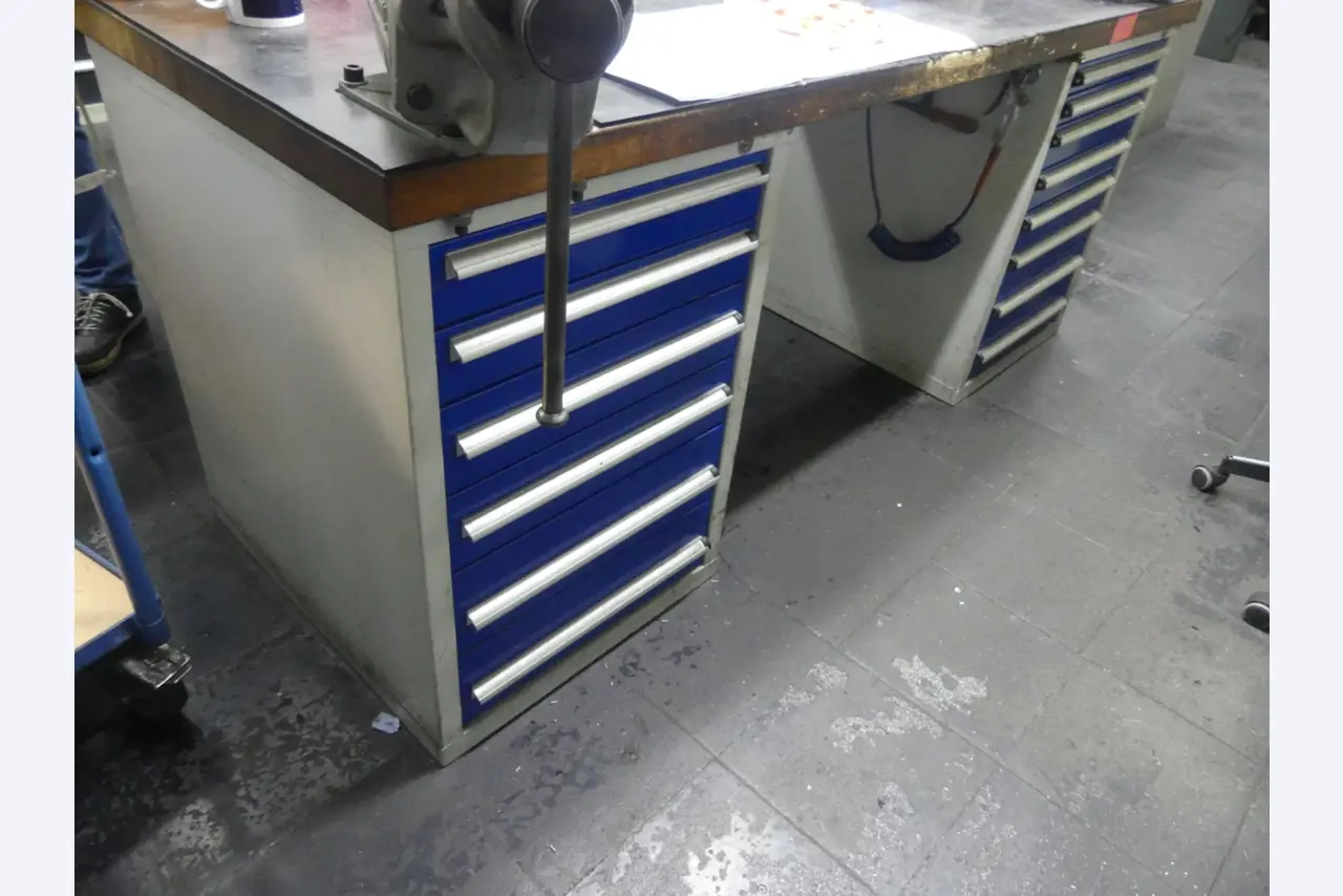 Centres d'usinage, machines d'usinage des métaux et lignes de production de l'industrie automobile-2