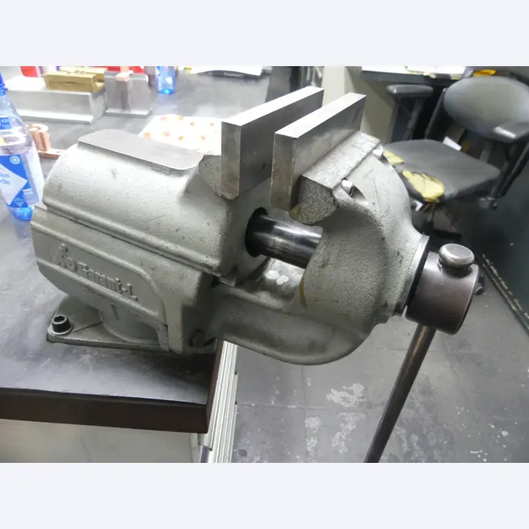 Centres d'usinage, machines d'usinage des métaux et lignes de production de l'industrie automobile-3