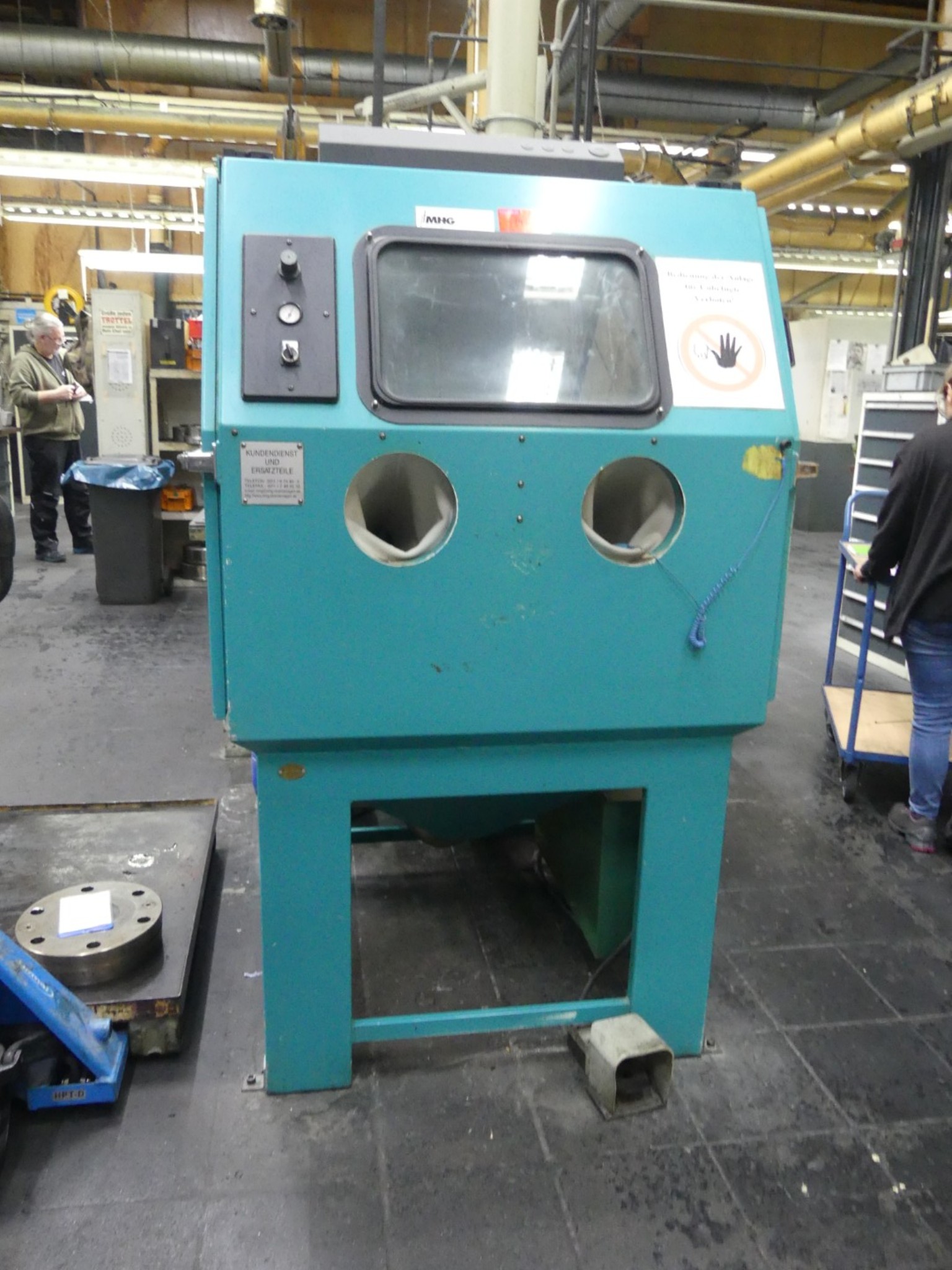 Centres d'usinage, machines d'usinage des métaux et lignes de production de l'industrie automobile-1