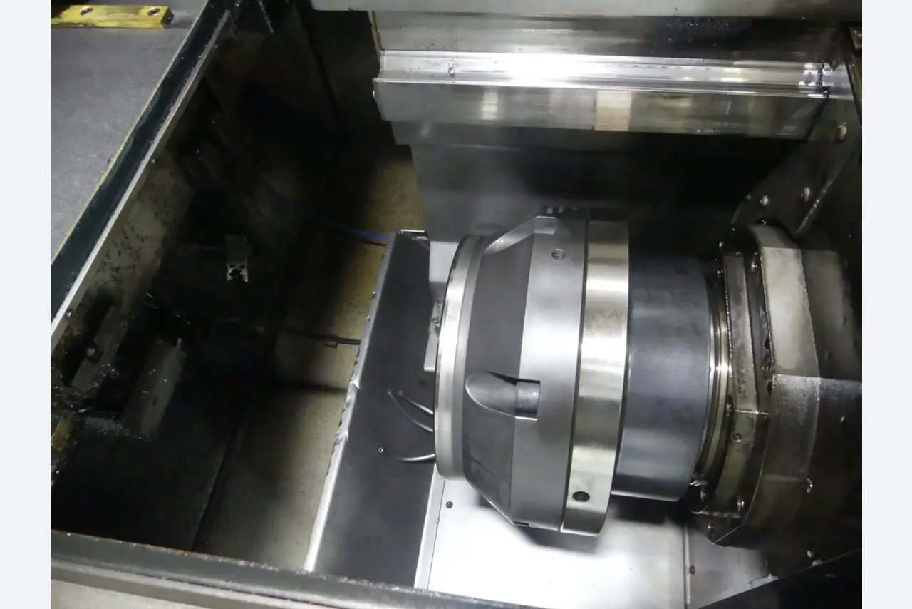 Centres d'usinage, machines d'usinage des métaux et lignes de production de l'industrie automobile-4