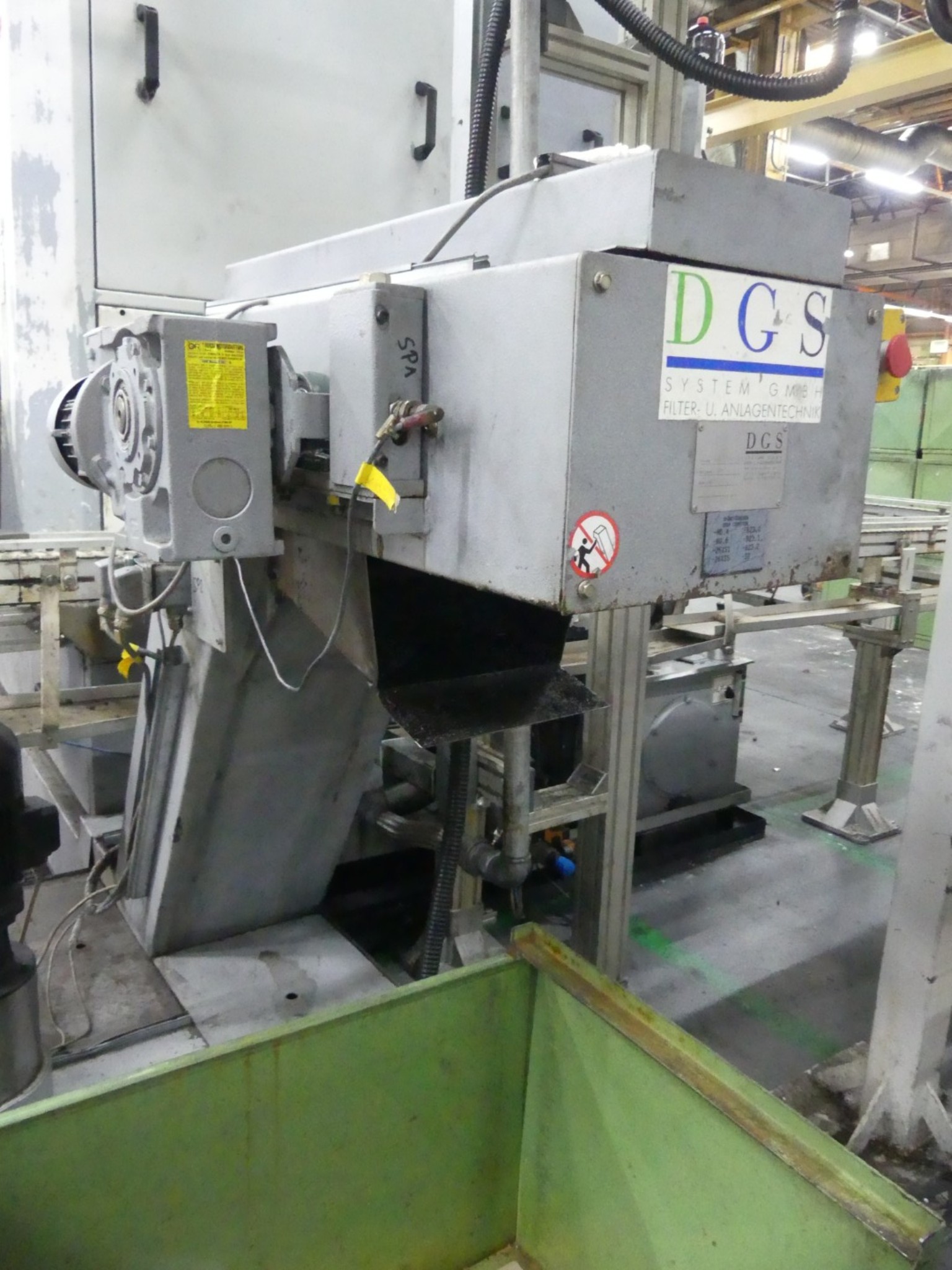 Centres d'usinage, machines d'usinage des métaux et lignes de production de l'industrie automobile-8