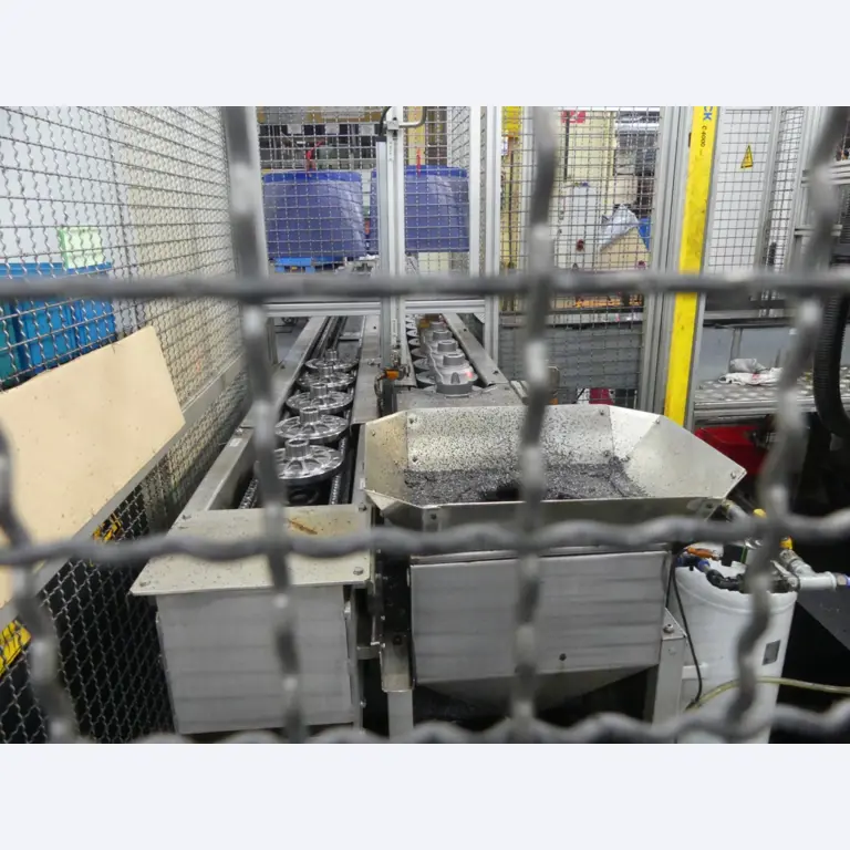 Centres d'usinage, machines d'usinage des métaux et lignes de production de l'industrie automobile-5